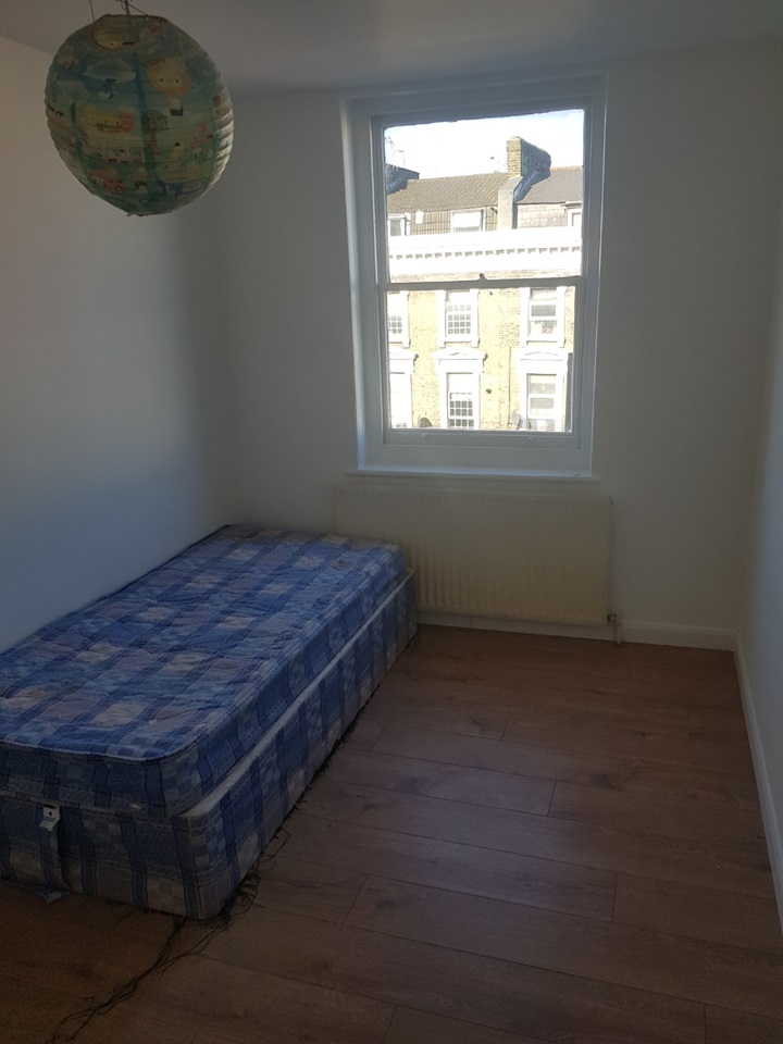 2 Bed Flat, Kingsland Road, E8