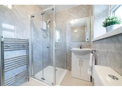 Room in a Shared House, Turnfield Road, SK8