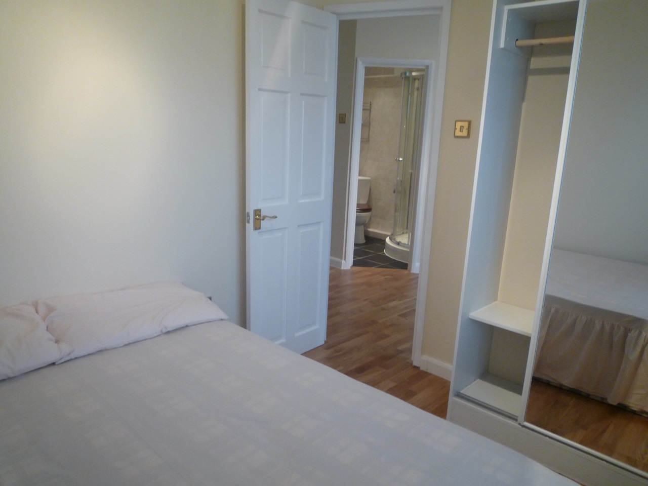 London 1 Bed Prince Henry Road, SE7 To Rent Now for £