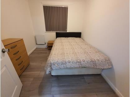 Room in a Shared Flat, Schooner Close, E14