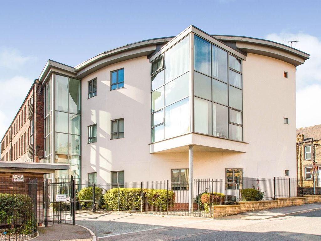 2 Bed Flat, Melbourne Street, LS27 photo 2