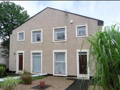 3 Bed Semi-Detached House, Ardneil Court, KA22