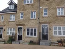 3 Bed Terraced House, Lyndale Mews, WF13