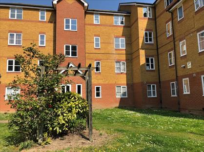 1 Bed Flat, Armoury Road, SE8