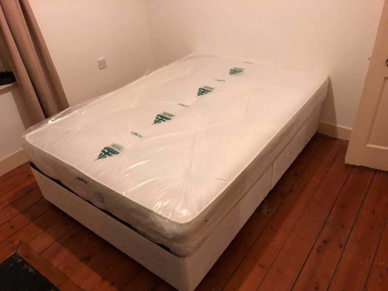 Edinburgh 1 Bed Flat, Rosemount Buildings, EH3 To Rent Now for £995