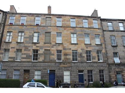 4 Bed Flat, East Preston Street, EH8