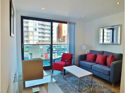 Studio Flat, Station Road, UB3
