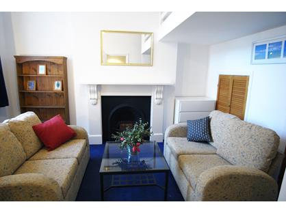 Studio Flat, Hammersmith Grove, W6