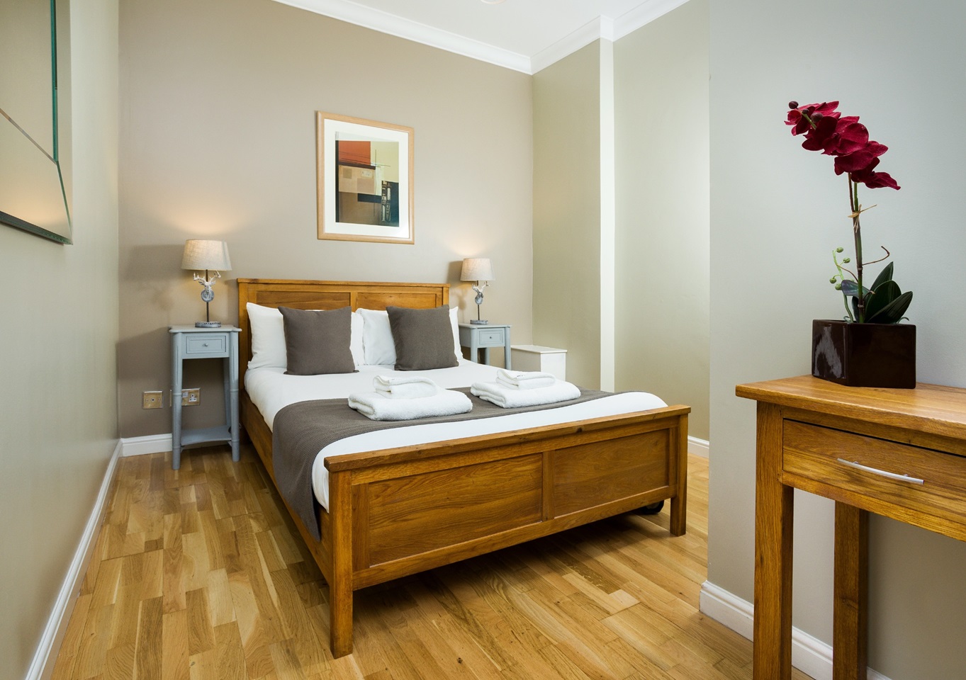 Edinburgh - 2 Bed Flat, Advocates Close, EH1 - To Rent Now for £2,149. ...
