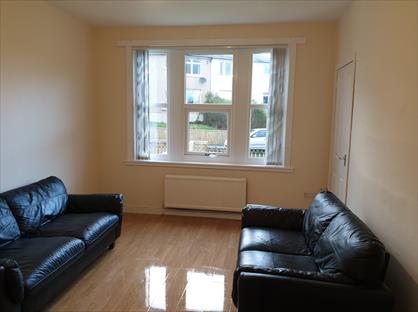2 Bed Flat, Bruce Street, FK2