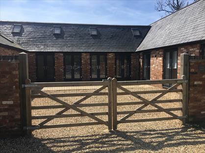 2 Bed Semi-Detached House, Bourne End Road, MK43