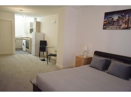 Studio Flat, High Street, NG21