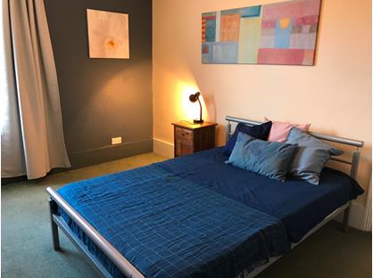 Room in a Shared Flat, Gloucester Road, RH1