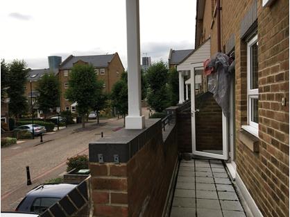 Room in a Shared House, Schooner Close, E14