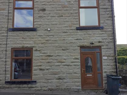 2 Bed End Terrace, Cutler Lane, OL13