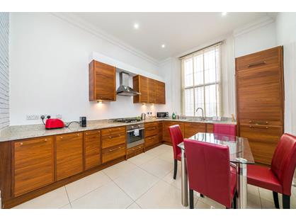 1 Bed Flat, Collingham Place, SW5