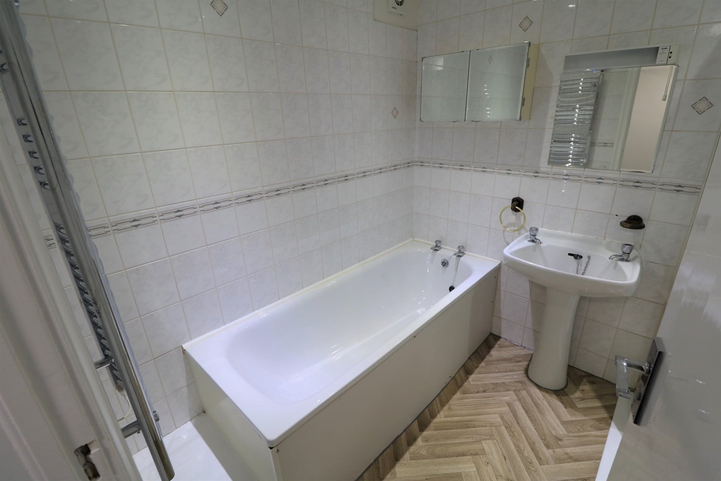 1 Bed Flat, Princes Road, L8 photo 5