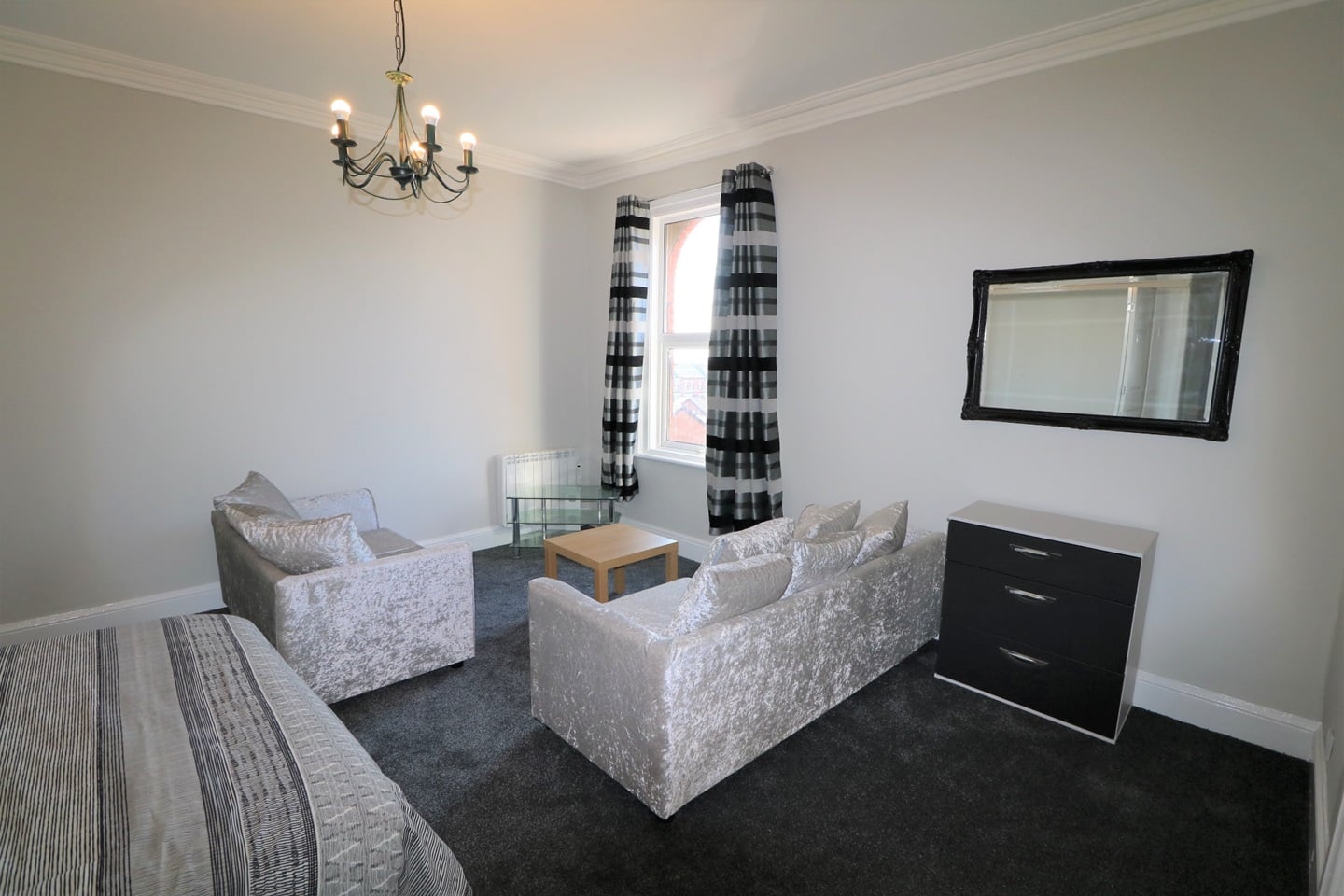 1 Bed Flat, Princes Road, L8 photo 3