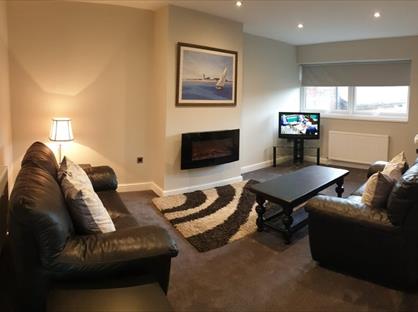 3 Bed Flat, Manston Lane, LS15