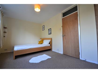 Room in a Shared House, Cade House, SW2