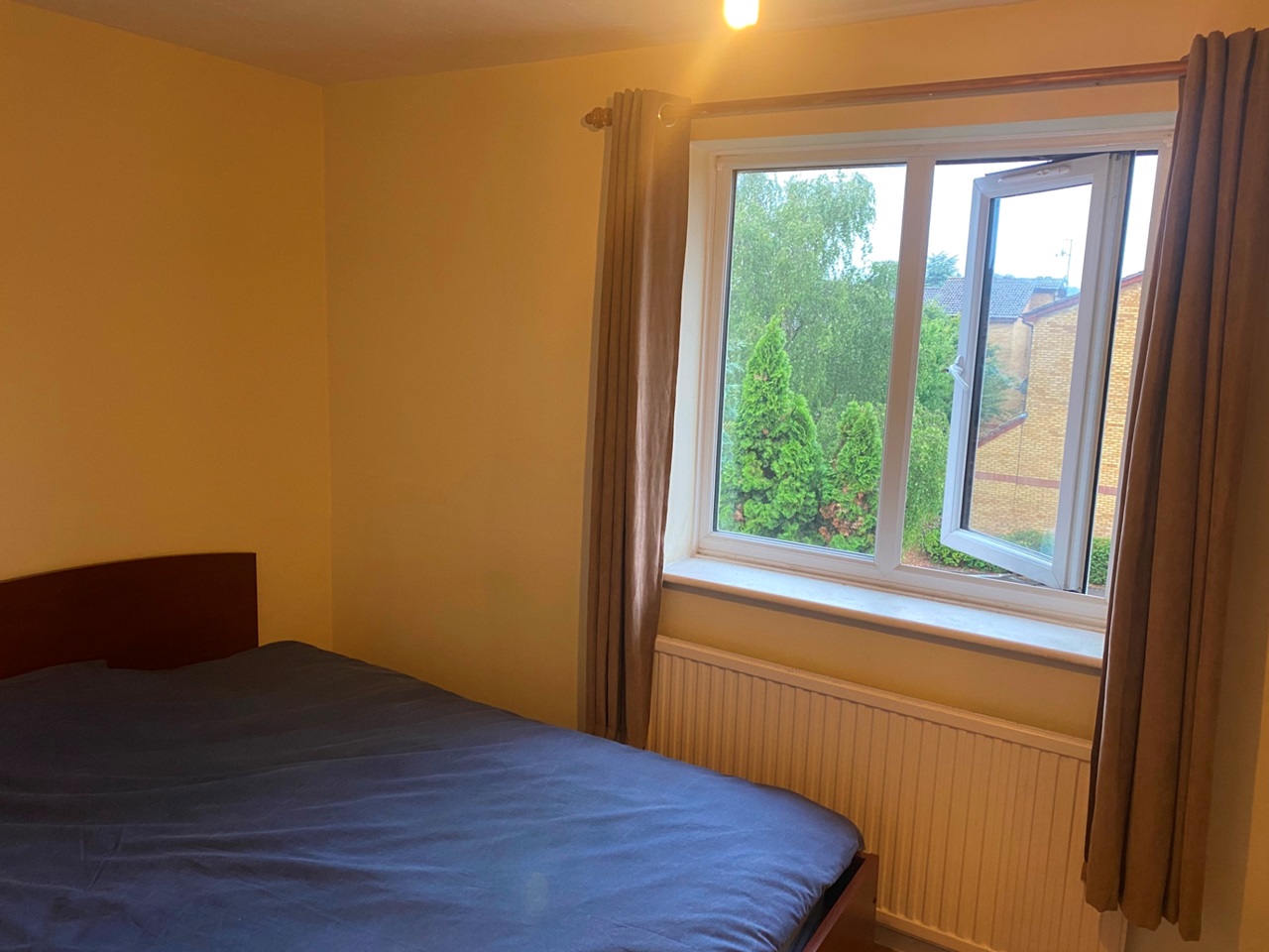 London 1 Bed Flat, Friern N11 To Rent Now for £1,325.00 p/m