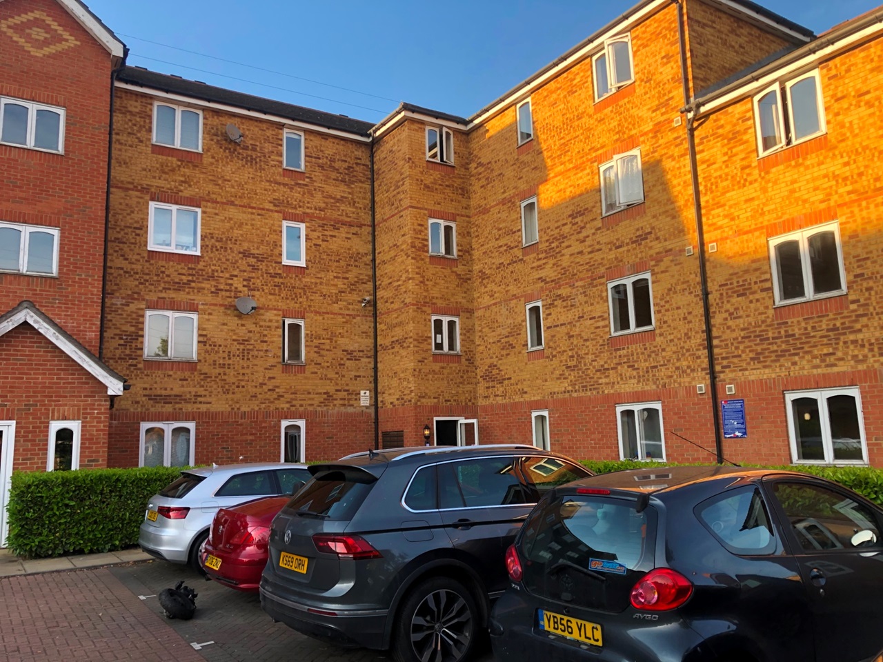 Dartford - 1 Bed Flat, Dunlop Close, DA1 - To Rent Now for £1,250.00 p/m