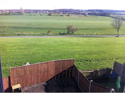 3 Bed Terraced House, Painthorpe Terrace, WF4