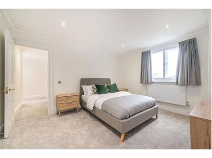 2 Bed Flat, Newman Street, W1T