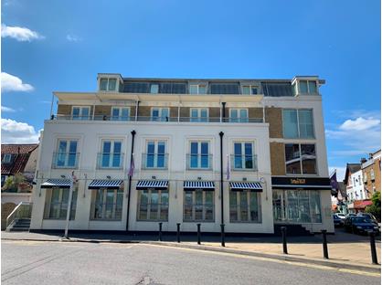 2 Bed Flat, Bridge Road, KT8