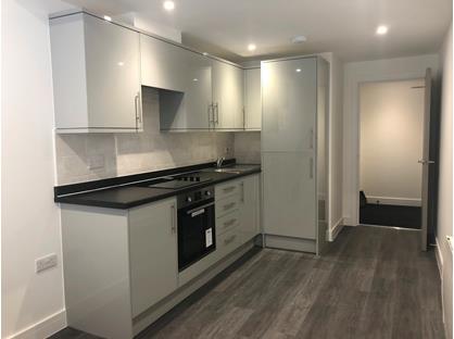 1 Bed Flat, Albert Road, GU15