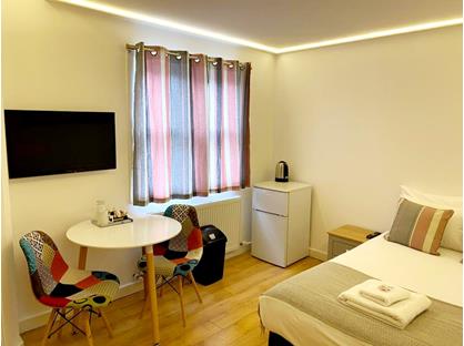 Studio Flat, Rotherhithe New Road, SE16
