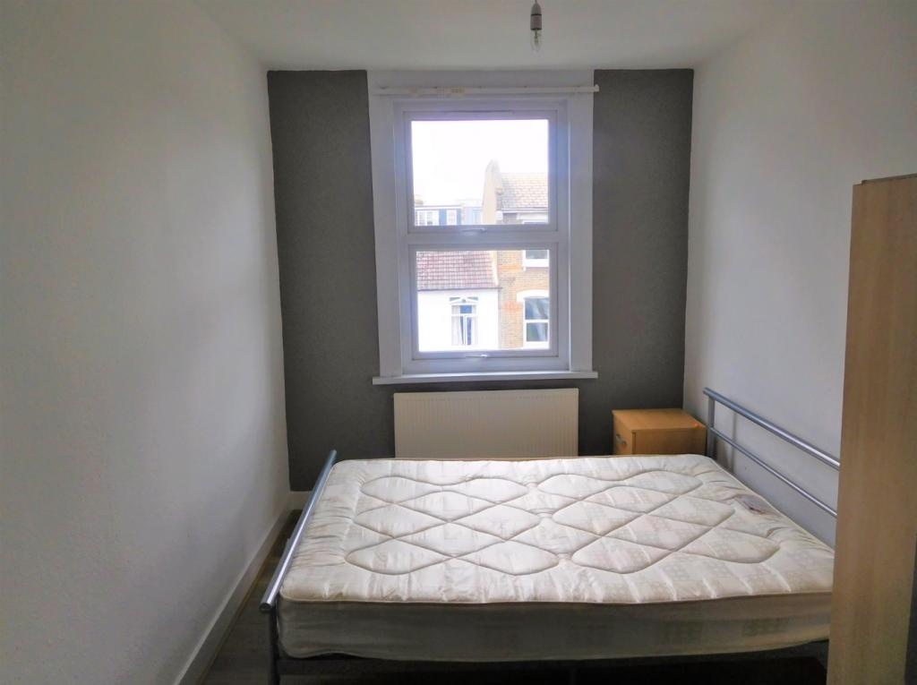 2 Bed Flat, Romilly Road, N4