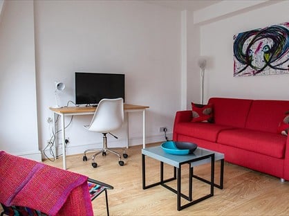 1 Bed Flat, Bloomsbury Square, WC1A