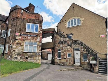 3 Bed Flat, Rochester Court, NW9