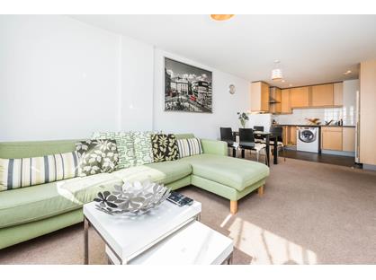 1 Bed Flat, Ibex House, E15