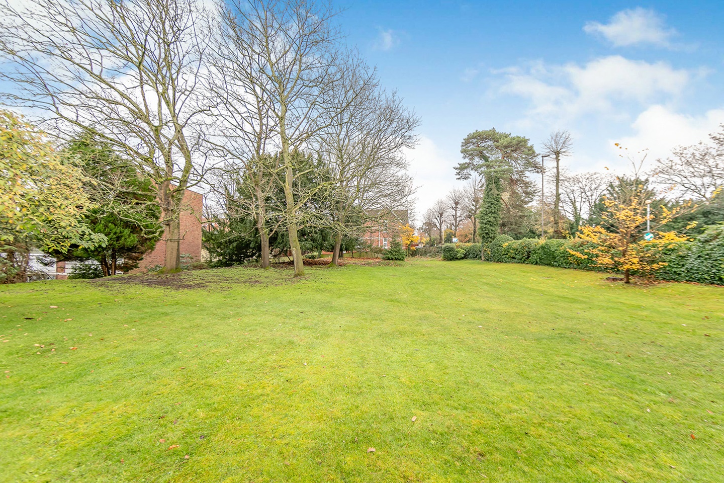 Additional image 14 of 2 Bed Flat, Petworth Court, RG1, N1 7GU