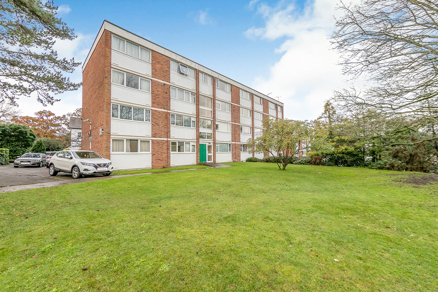 Additional image 15 of 2 Bed Flat, Petworth Court, RG1, N1 7GU