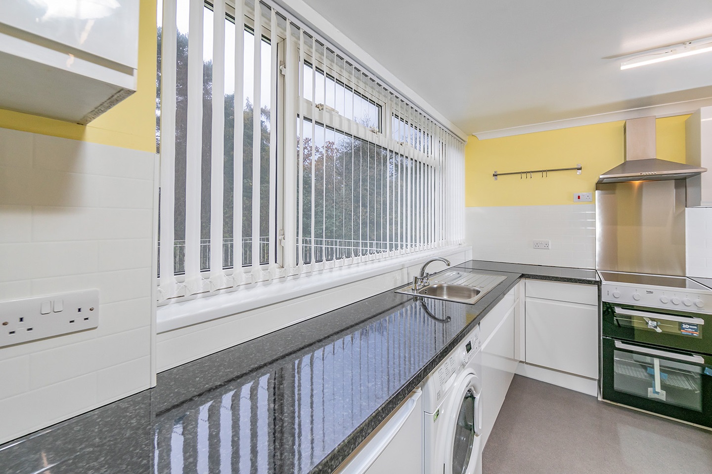 Additional image 11 of 2 Bed Flat, Petworth Court, RG1, N1 7GU