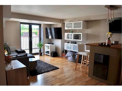 2 Bed Flat, Wey River House, GU34