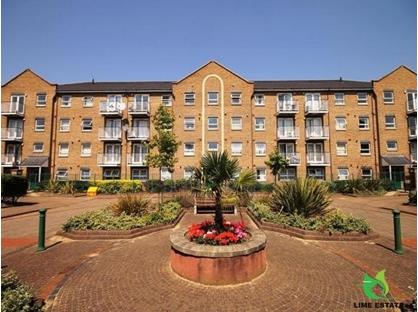 Room in a Shared Flat, Schooner Close, E14