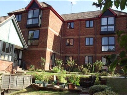 1 Bed Flat, Lake House, SO15