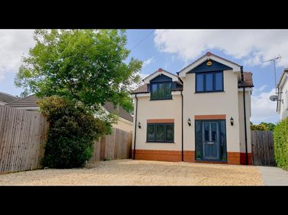 5 Bed Detached House, Waterloo Road, RG40