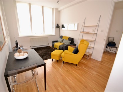 1 Bed Flat, Cathedral Court, EC4V