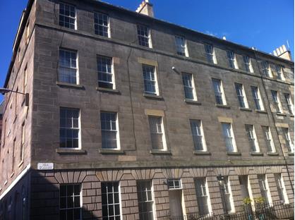 3 Bed Flat, Hill Square, EH8