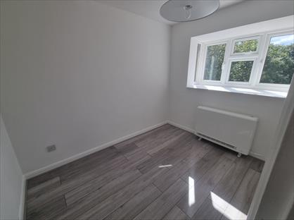 1 Bed Flat, Redmayne Drive, CM2