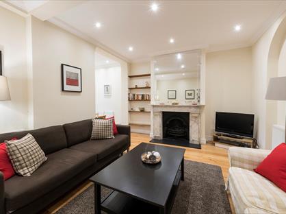 2 Bed Flat, Gloucester Street, SW1V