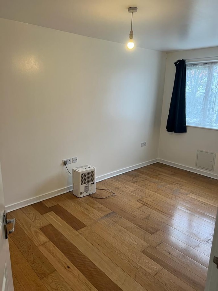 Stanmore 2 Bed Flat, Honeypot Lane, HA7 To Rent Now for £1,750.00 p/m