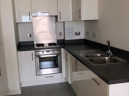 1 Bed Flat, High Street, UB8
