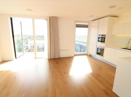 2 Bed Flat, Wallace Court, SE3