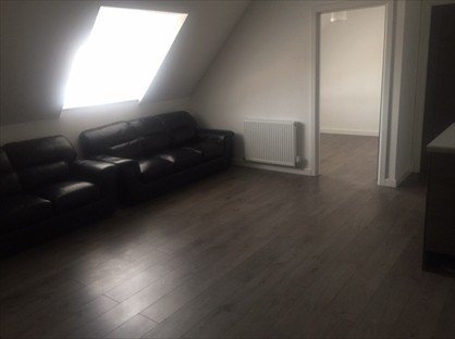 1 Bed Flat, Swan Place, WV13